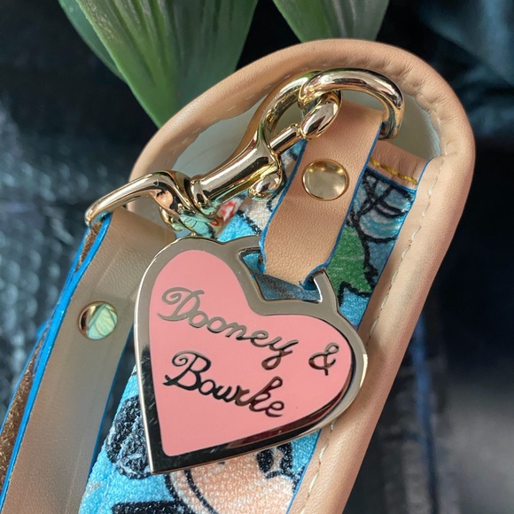 Dooney & Bourke Wristlet New Blue and Tan Canvas Bag - Picture 12 of 16